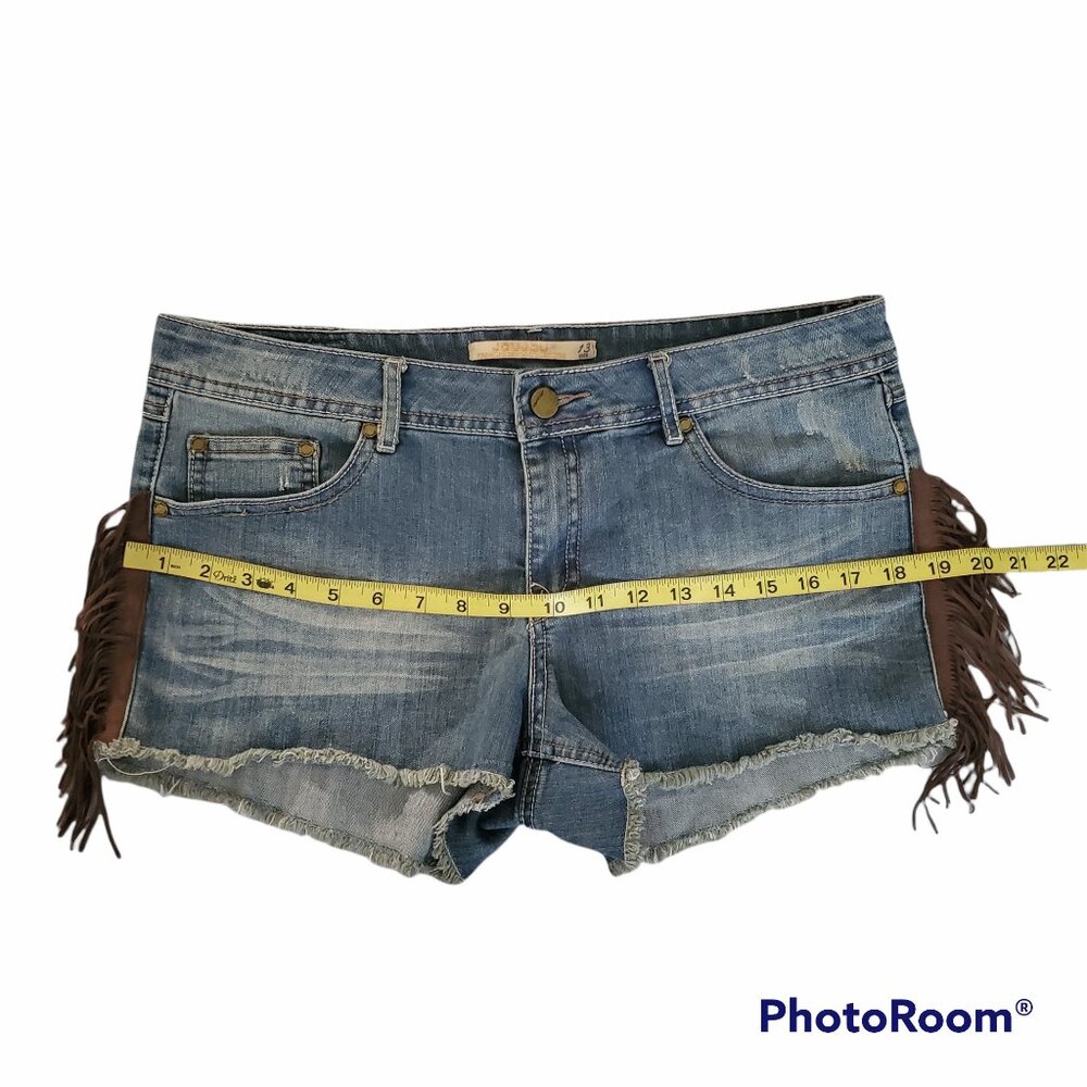 Joujou Women's Faux Suede Side Fringe Raw Hem Cowgirl Jean Denim Shorts Size 13 - Picture 10 of 11